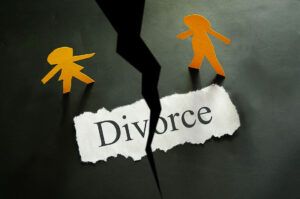 2025-10-Margaret-Zylka-House-Attorney-at-Law-BLOGMR5.1-The-Dos-and-Donts-of-Divorce-Tips-for-Navigating-the-Process
